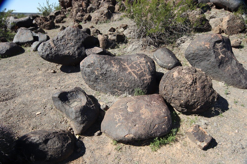 Painted Rock Petroglyph Site-Gila Bend必去景点