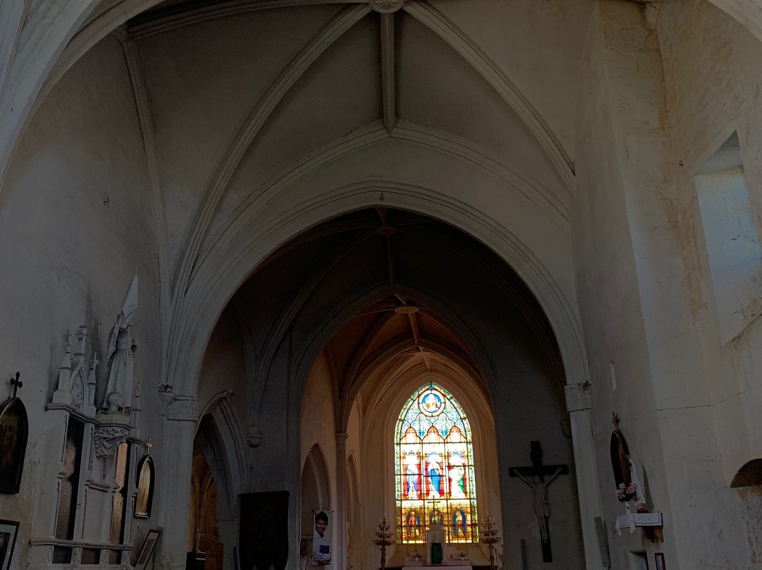 Eglise Saint-Hilaire-Azay-sur-Thouet必去景点