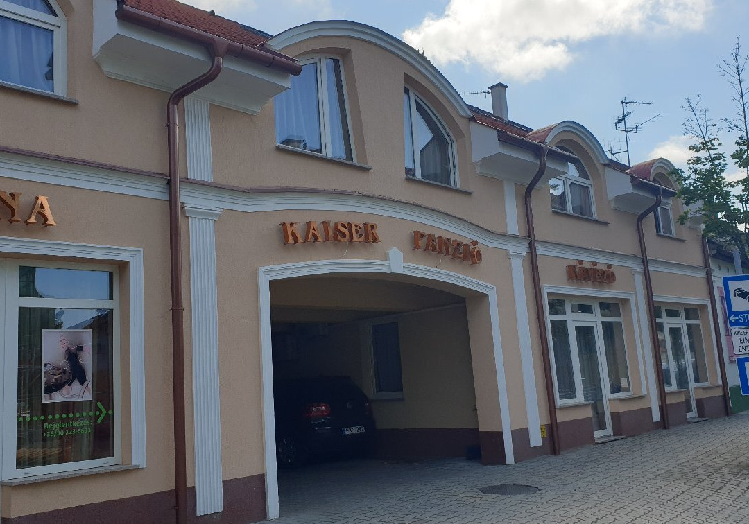 Kaiser Panzio Hotel主图