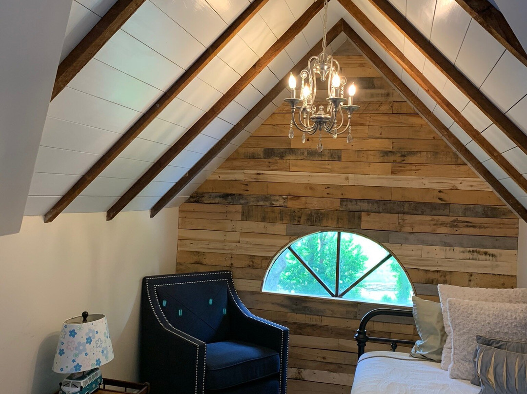 Clermont Bluffs Bed and Breakfast主图