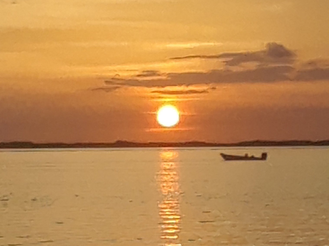 Seafarer Resort and Beach主图