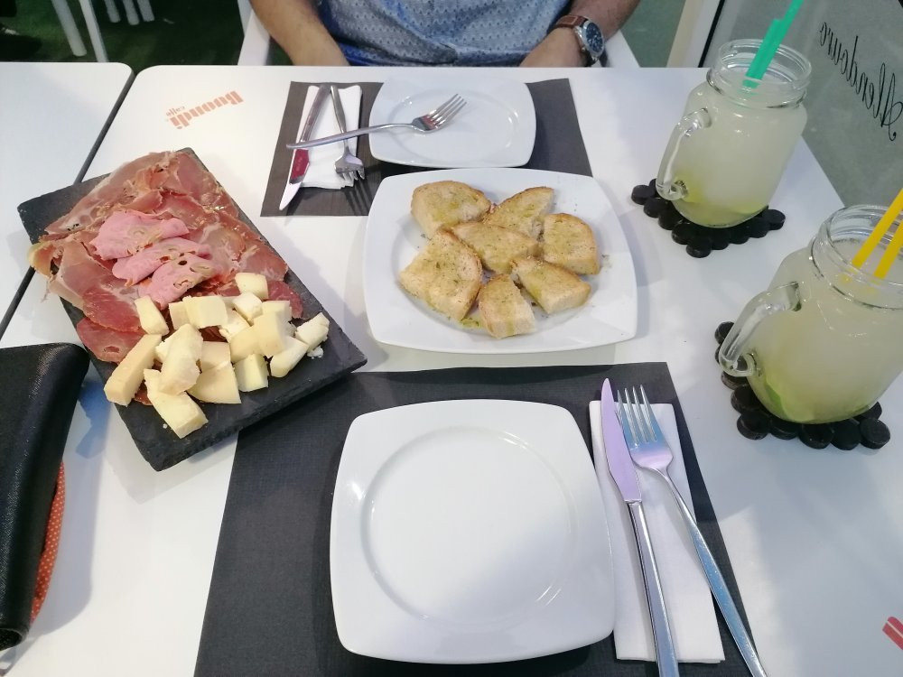 Hotel Alendouro主图