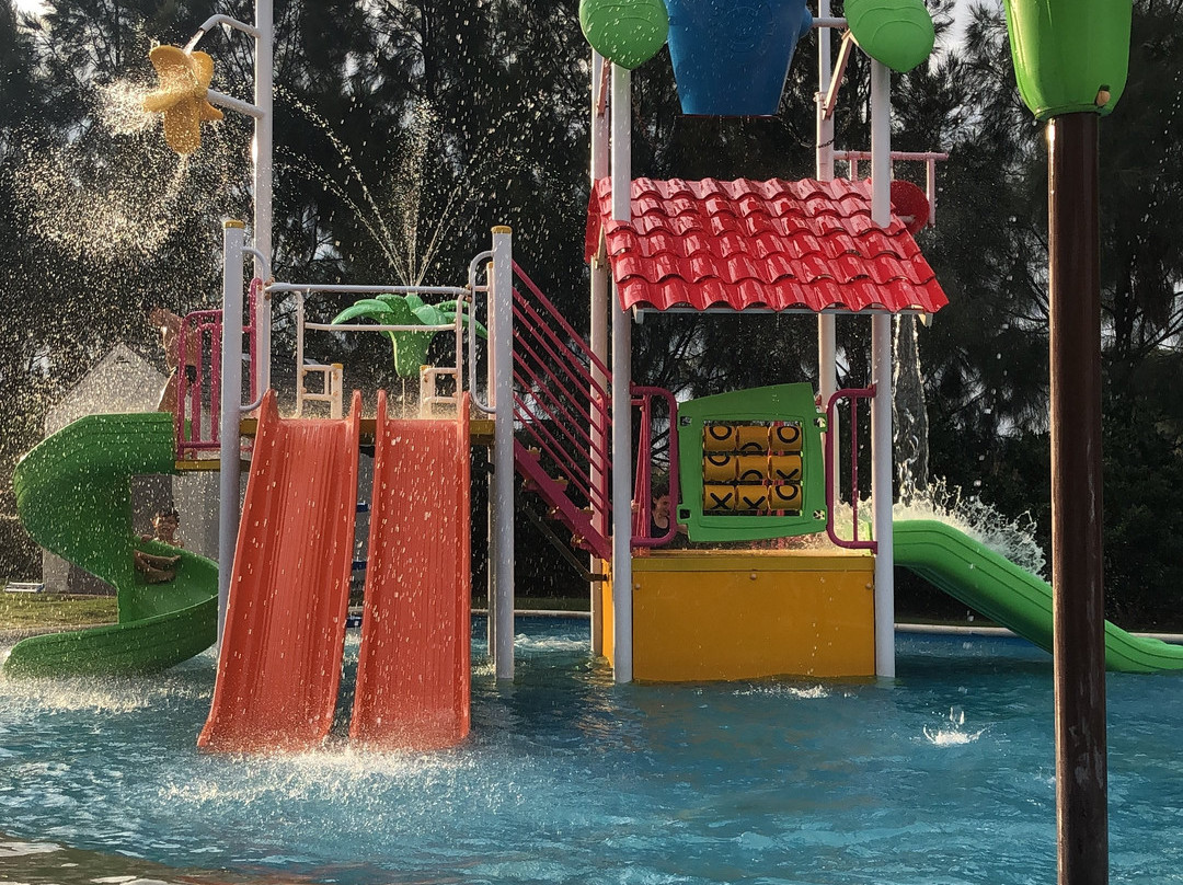 Howard Johnson Funes主图