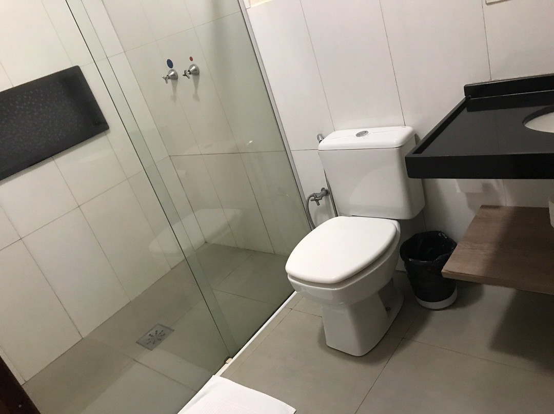 Emmis Park Hotel主图