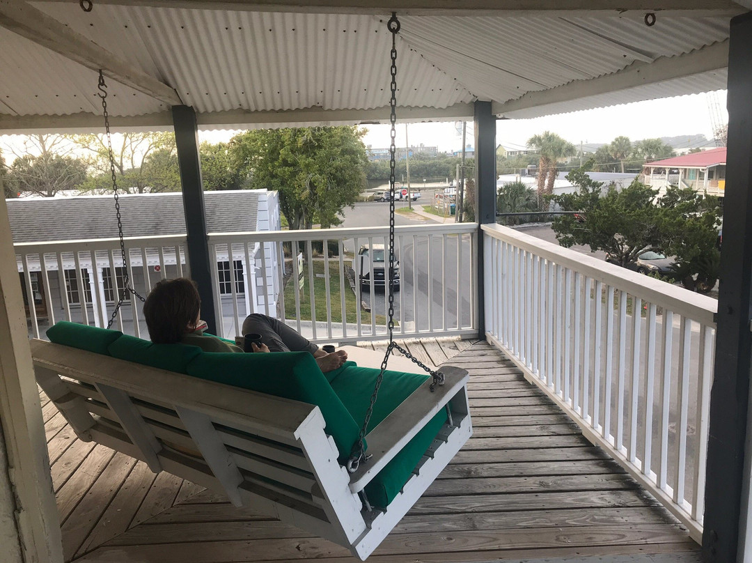 Island Hotel & Restaurant主图