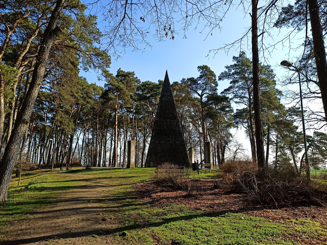 Franciszek Łakiński Grave-Wagrowiec必去景点