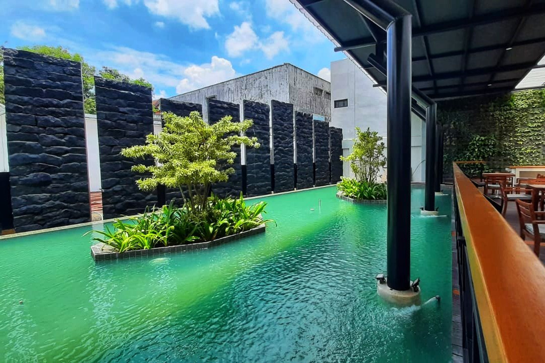 Sumbersekar酒店住宿-乌姆酒店