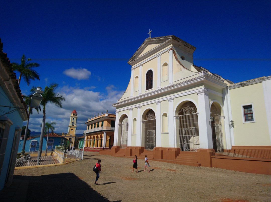 Iglesia De La Santisima-特立尼达必去景点