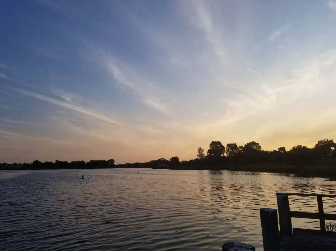 Lake Hamilton-哈密尔顿必去景点