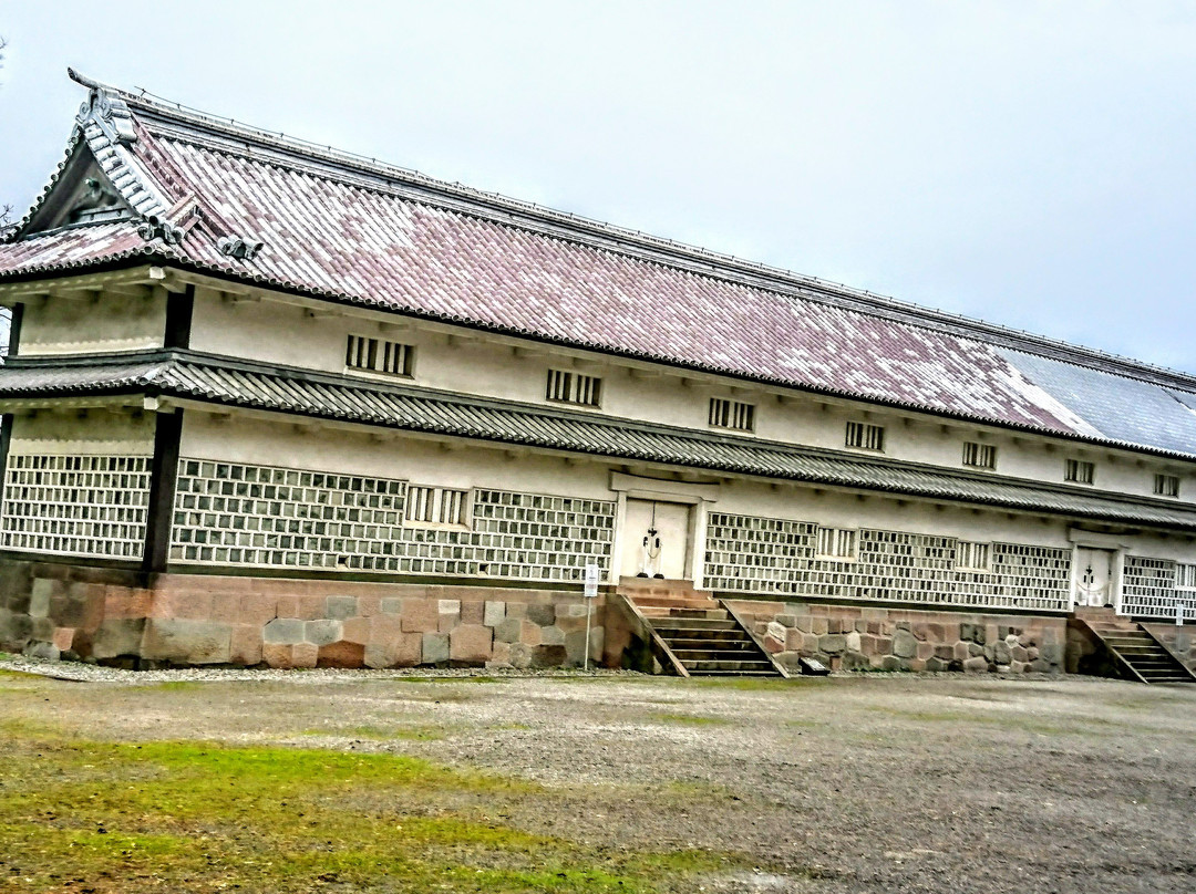 Kanazawa Castle Sanjikken Nagaya's Stone Wall-金泽市必去景点