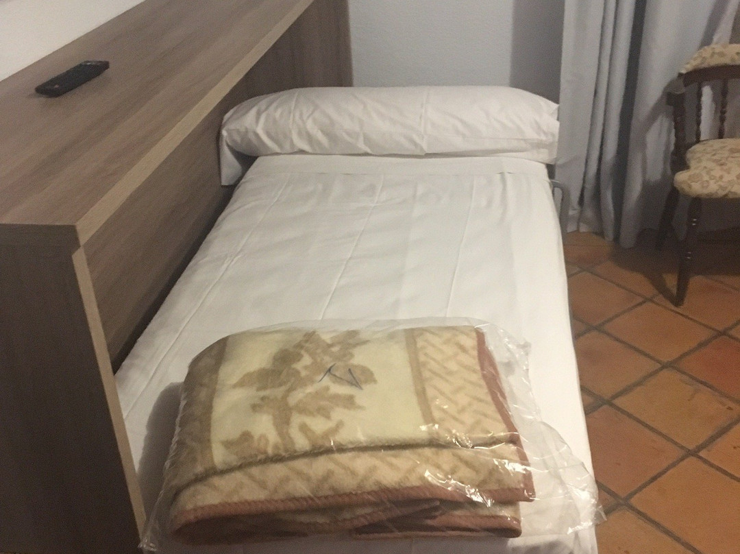 岗萨罗酒店主图