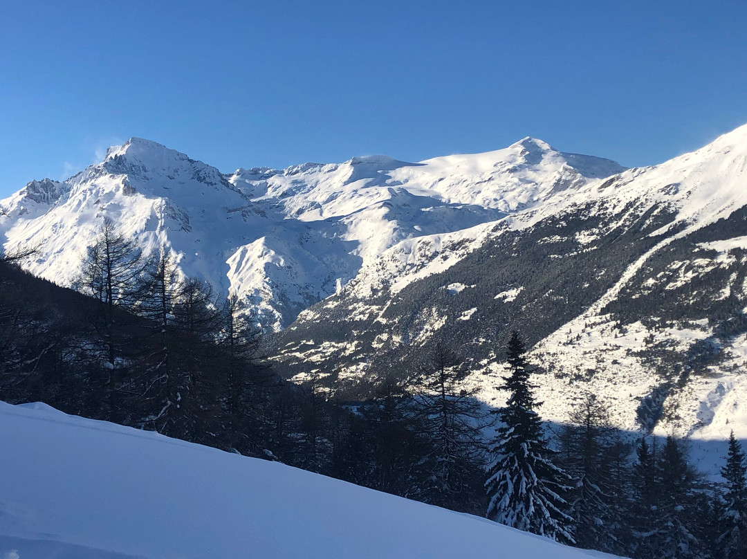 阿尔帕奇德瓦勒塞尼酒店主图