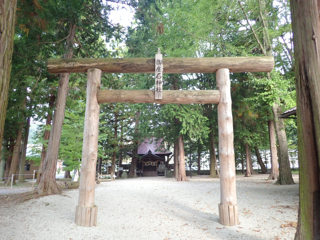 Gozanoishi Shrine-茅野市必去景点