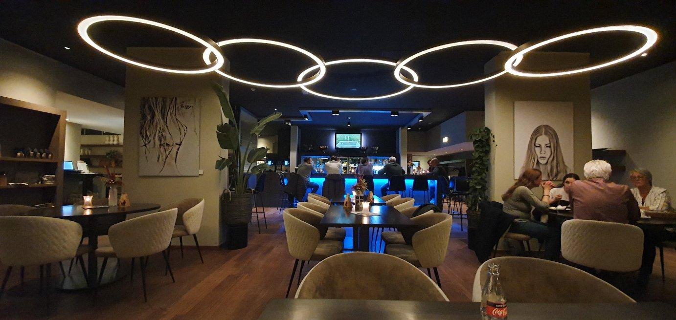 Van der Valk Hotel ARA-餐饮