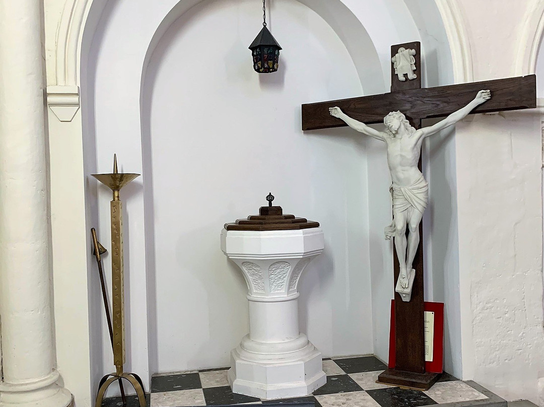 Eglise de Saint Varent景点图片