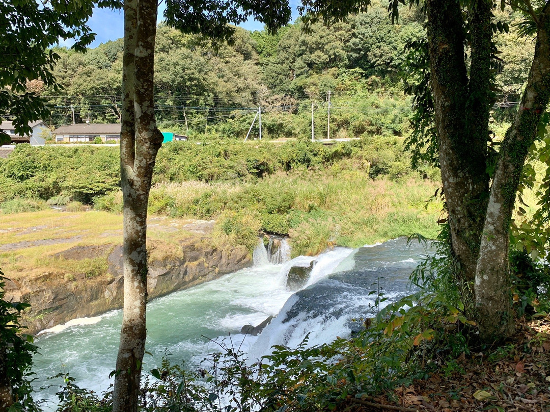 Yunoo Falls景点图片