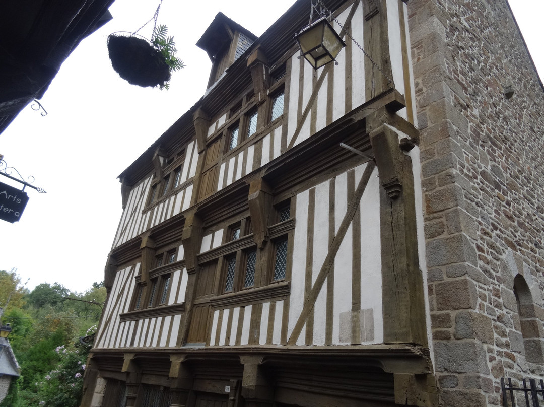 La Maison du Gouverneur景点图片