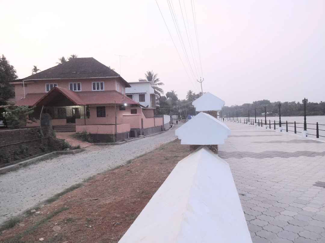 Mahe River Side Walkway-Mahe必去景点