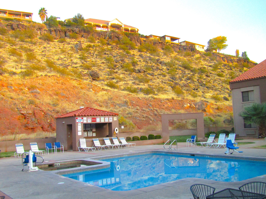 圣乔治华美达旅馆主图