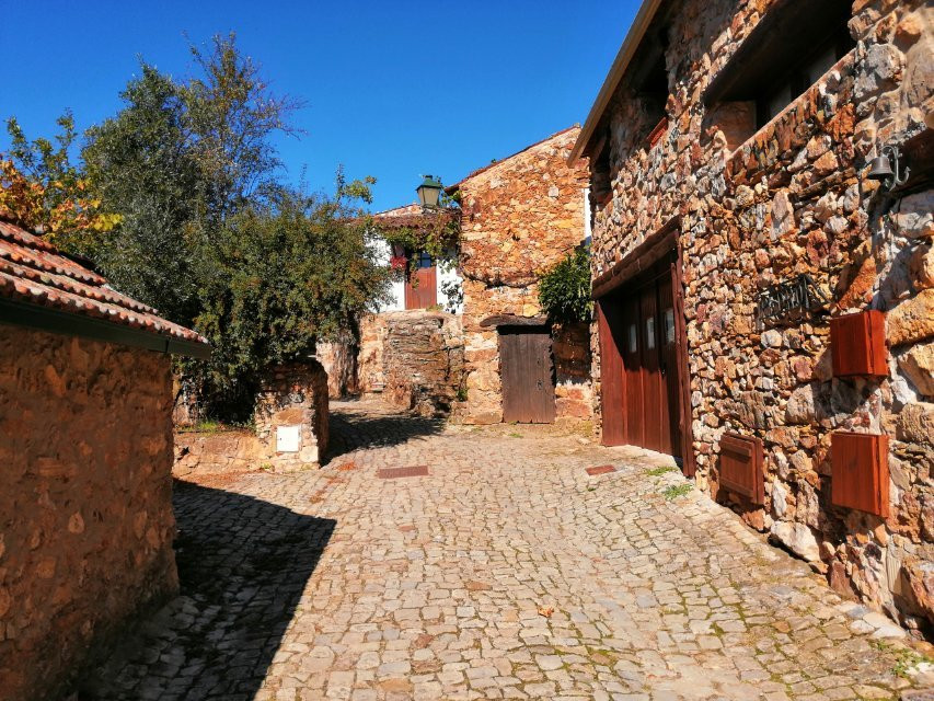 Aldeia de Casal Sao Simao景点图片