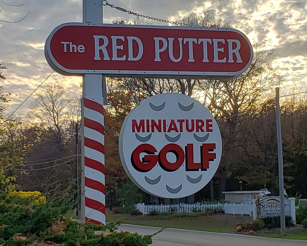 Red Putter Mini Golf景点图片