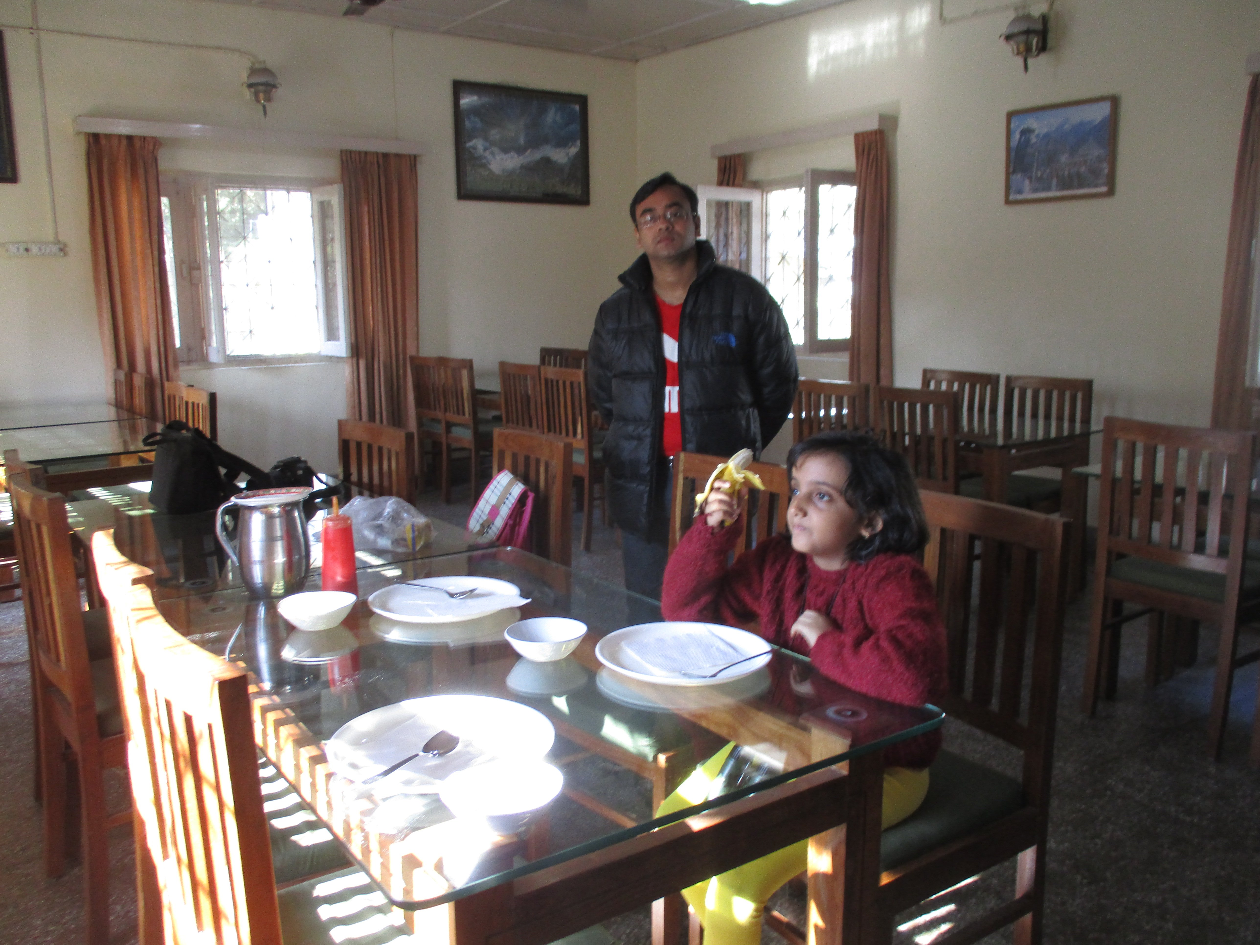 KMVN Ranikhet-餐饮