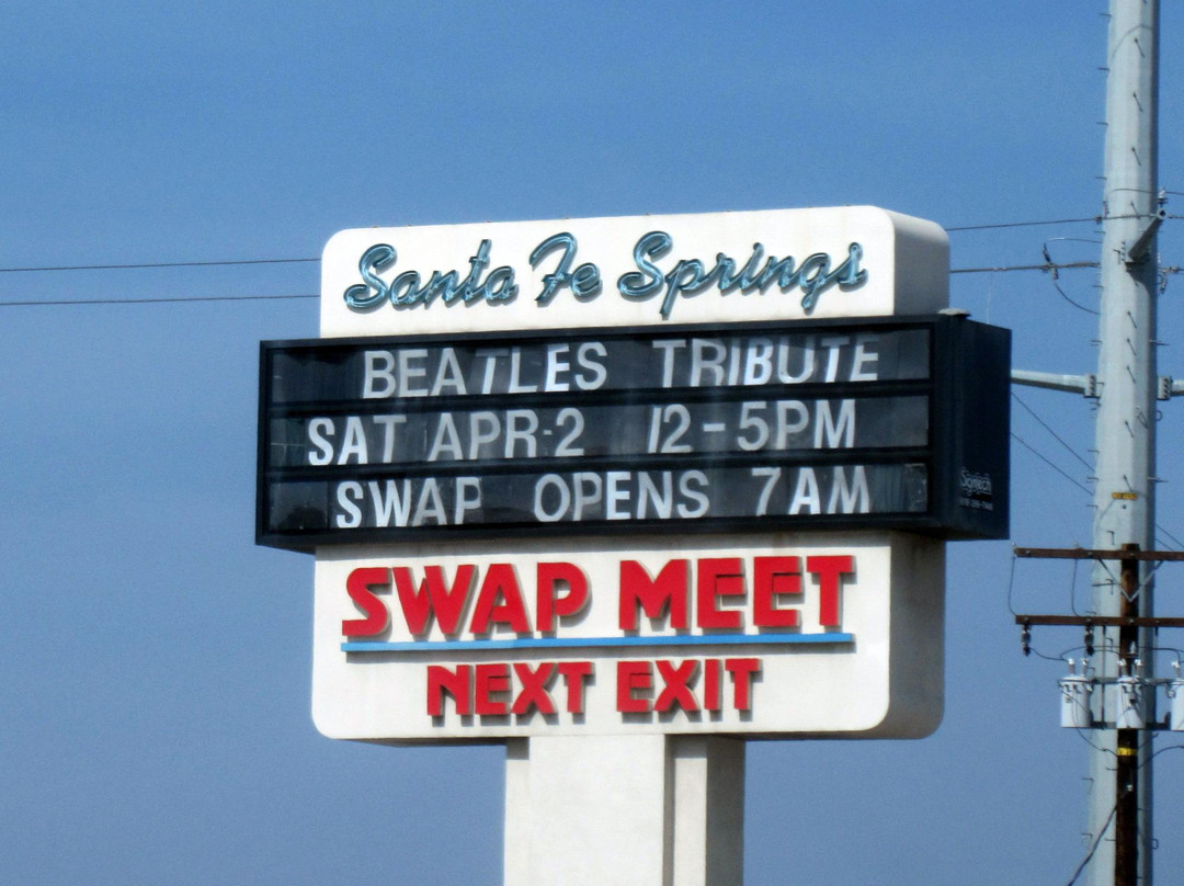Santa Fe Springs Swap Meet景点图片
