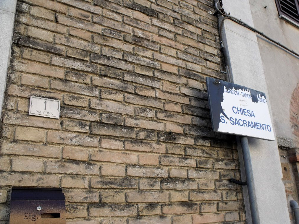 Chiesa del Santissimo Sacramento-Morro d'Alba必去景点