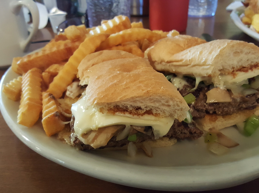 Altura餐馆和美食-Golden Harvest Cafe & Bar