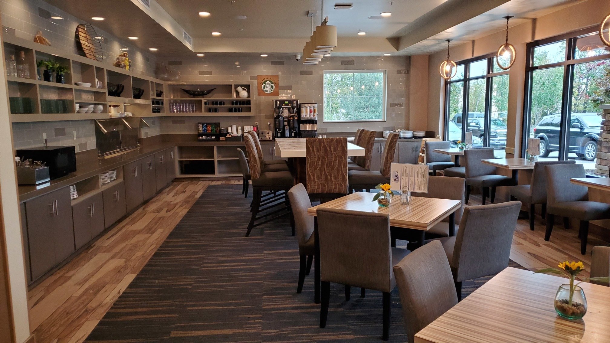 Oxford Suites Bellingham-餐饮