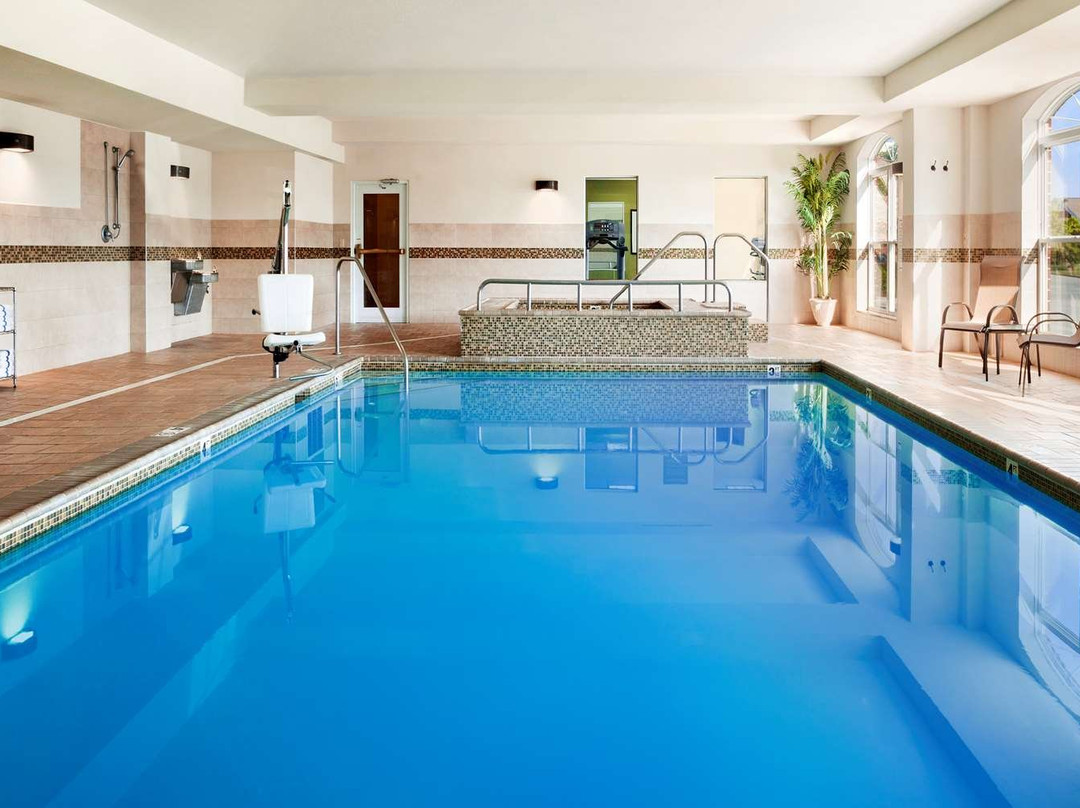 Country Inn & Suites by Radisson, Lexington Park (Patuxent River Naval Air Station), MD主图