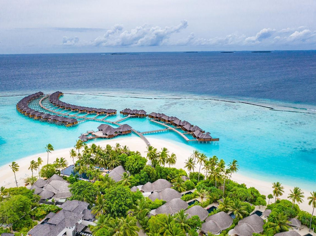 伊露海滩温泉度假村主图