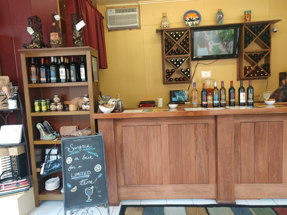 Belle Joli Winery Tasting Room-戴德伍德必去景点