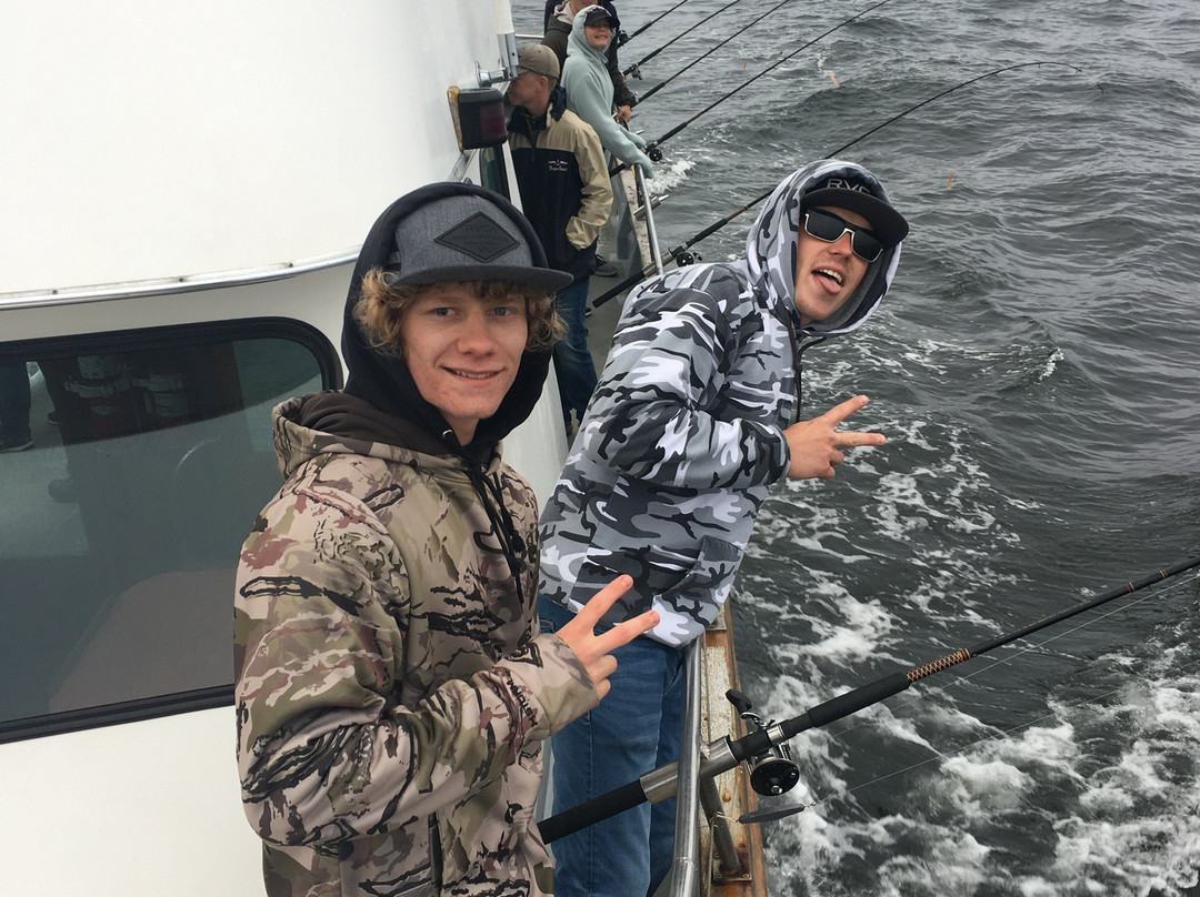 SIGGI-G Ocean Charters-Garibaldi必去景点