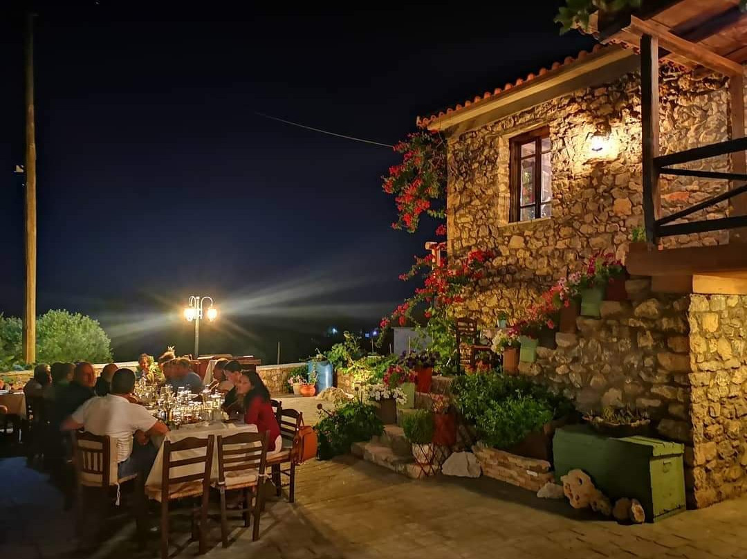 Pilos餐馆和美食-Trichordo.gr