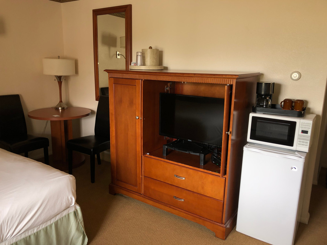 Silver King Inn & Suites主图