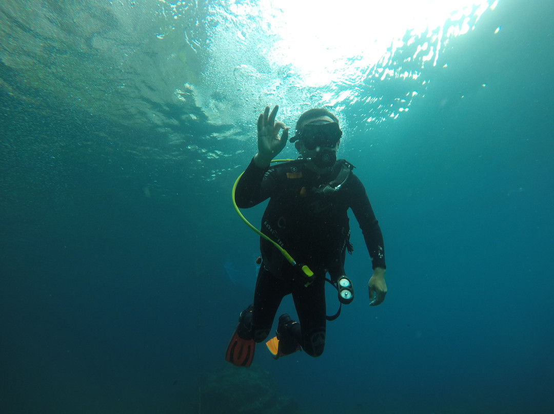 Bems Scuba-爱妮岛必去景点