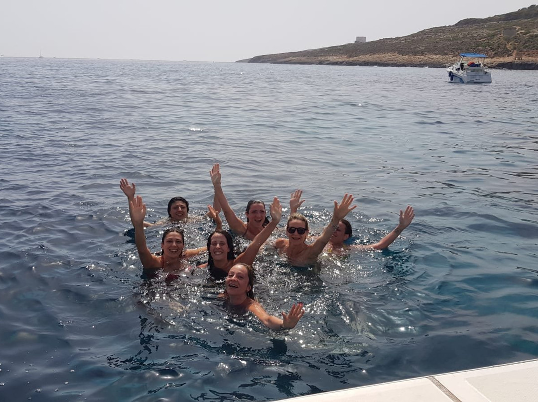 ICARO - Gozo & Comino Boat Tours and Cruises-Ghajnsielem必去景点