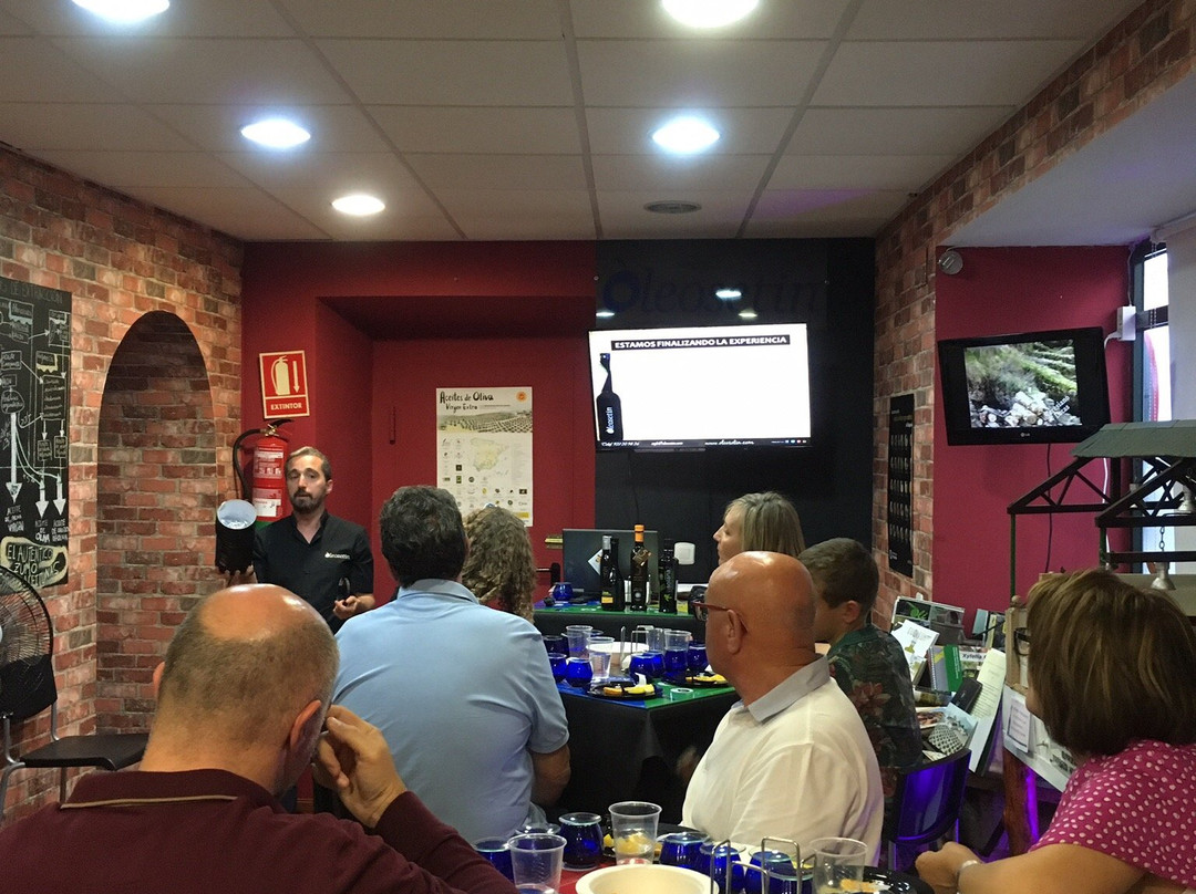 La Botica de Oleosetin-卡塞雷斯必去景点