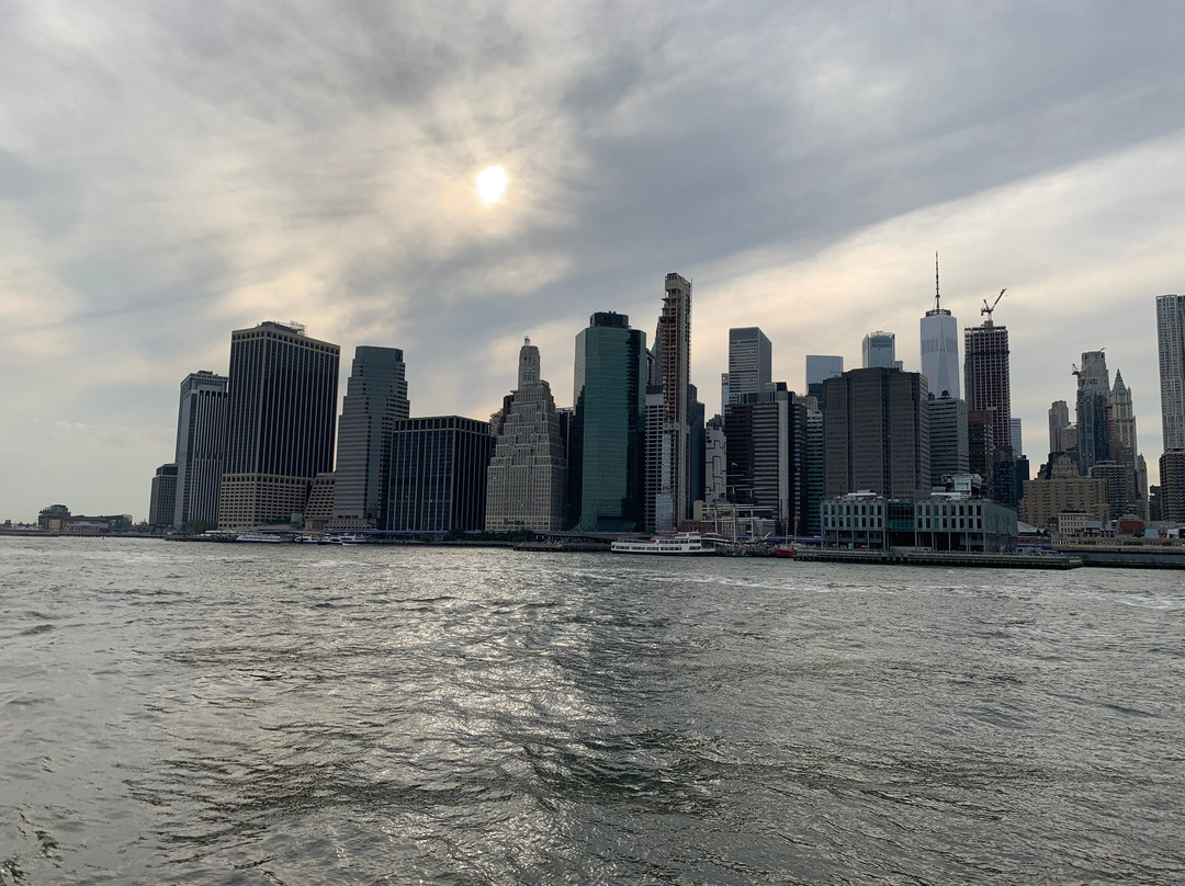 East River Ferry景点图片