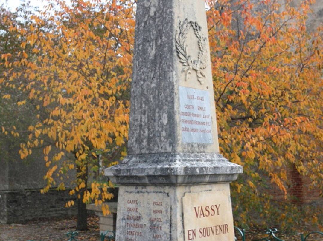 Le Monument Aux Morts De Vassy景点图片