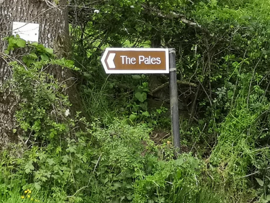 The Pales Meeting House-兰德林多德威尔斯必去景点