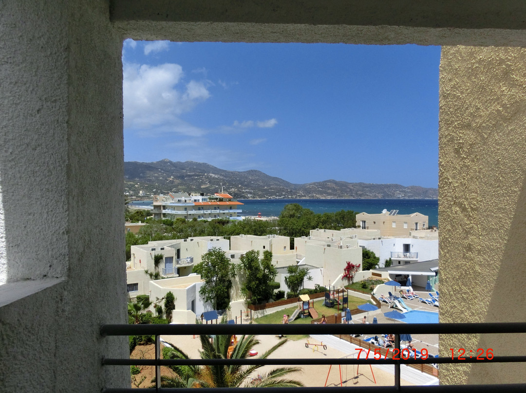 Dessole Dolphin Bay Resort主图