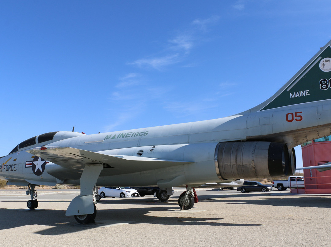 Century Circle at Edwards Air Force Base-Edwards必去景点