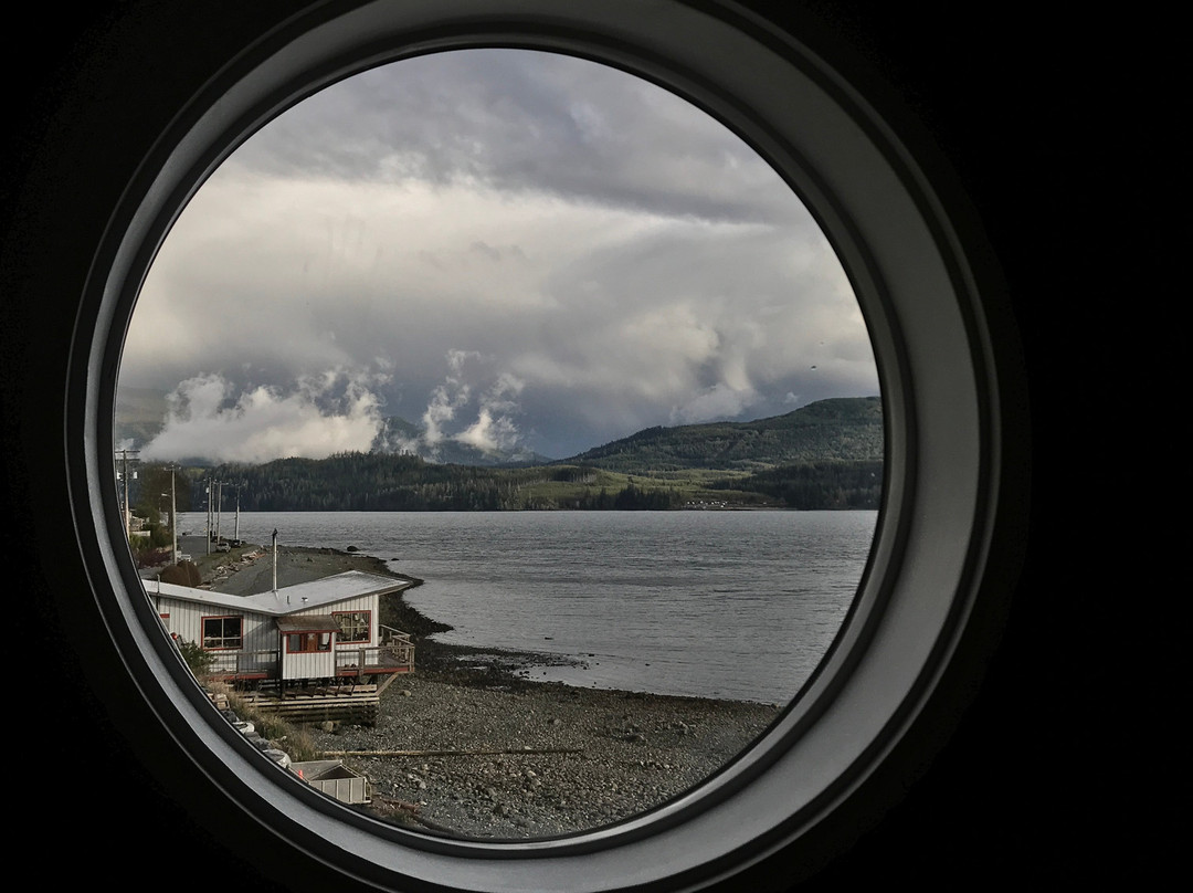 Nimpkish Hotel主图