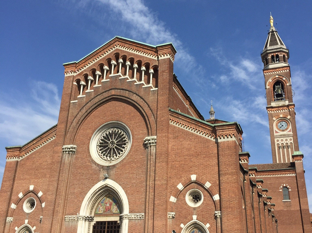 Chiesa Prepositurale dei S. S. Pietro e Paolo-利索内必去景点