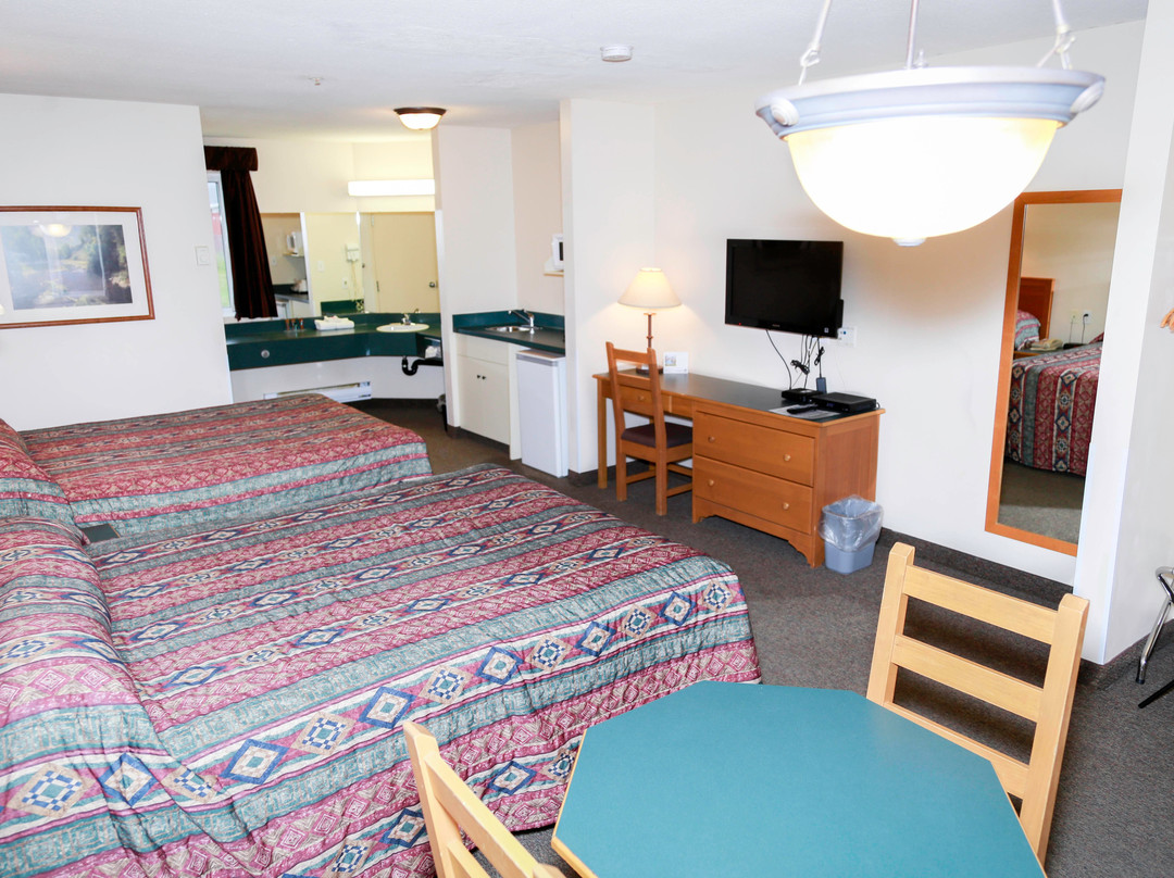 Walking Eagle Inn & Lodge主图