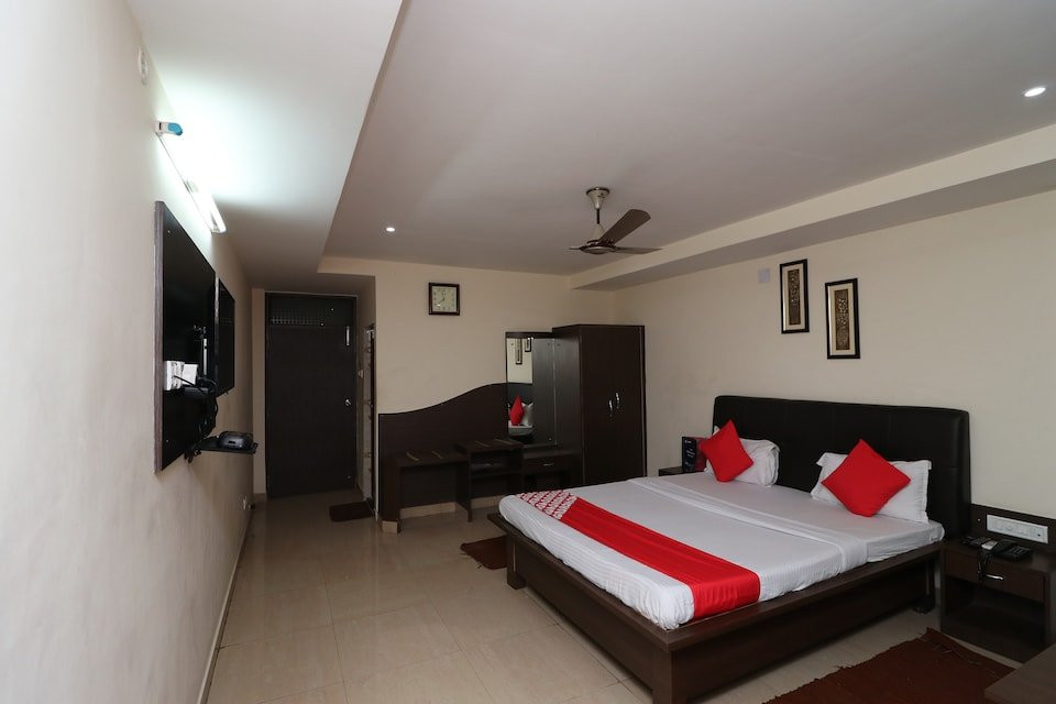 OYO Flagship 16553 Bhubaneshwar Railway Station主图