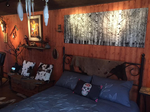 LiL Crow Native Arts-Tyendinaga Mohawk Territory必去景点