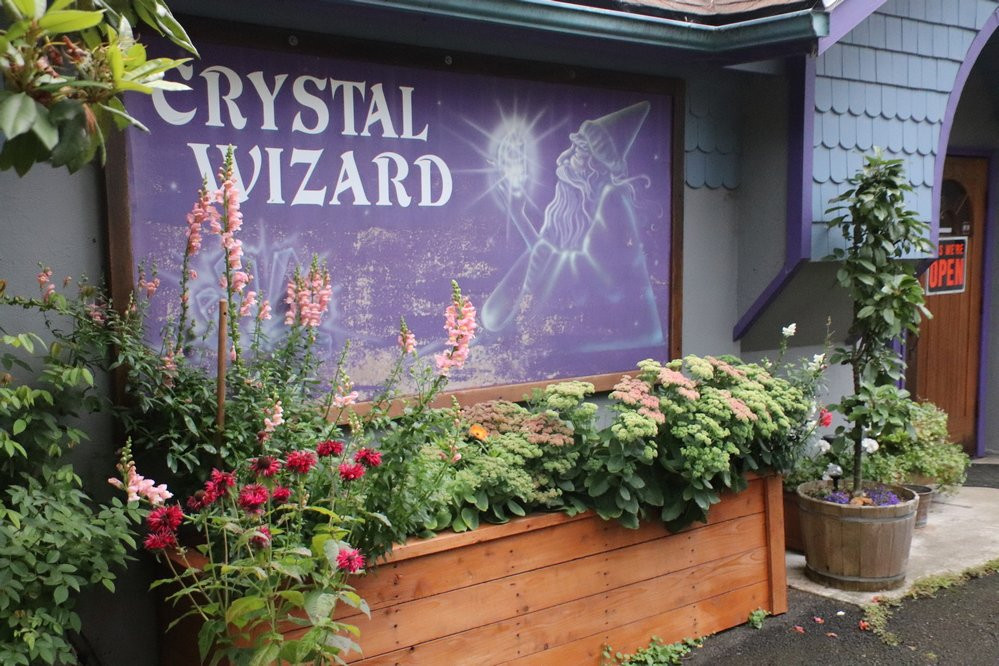 Crystal Wizard-Gleneden Beach必去景点